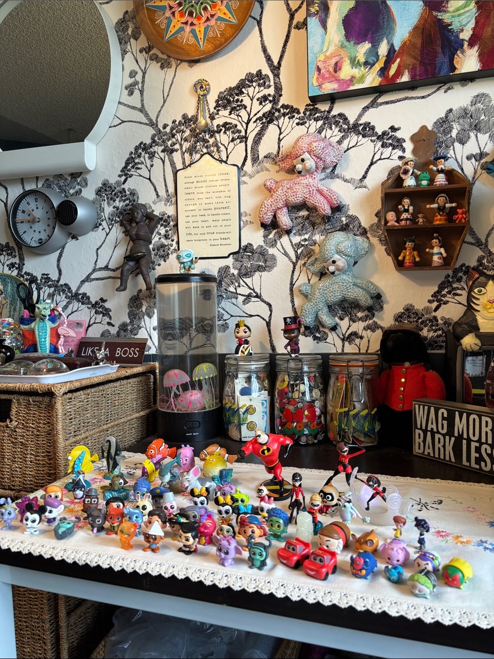 66 Piece Set Disney Doorables and mini Figurines.